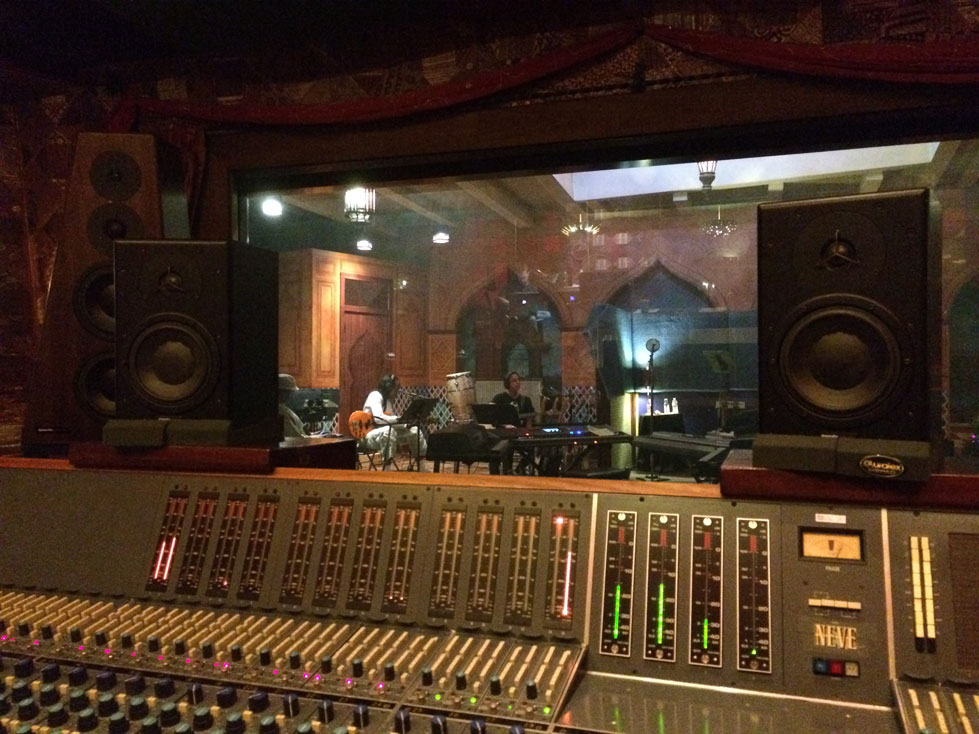 Earth Wind & Fire at NRG Studios, North Hollywood, CA Recorded by Paul Klingberg